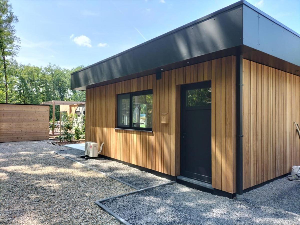 Theressa - Free Wifi En Netflix Zutendaal Extérieur photo