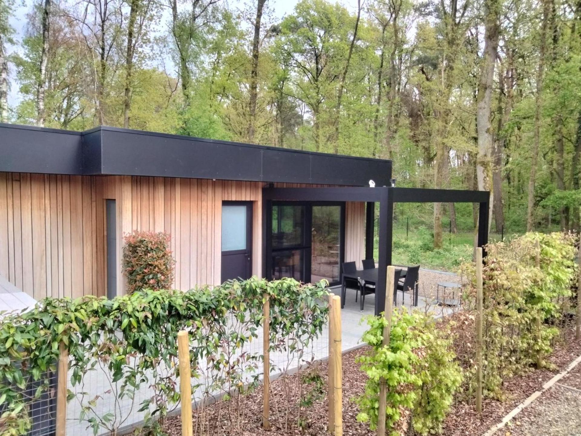 Theressa - Free Wifi En Netflix Zutendaal Extérieur photo